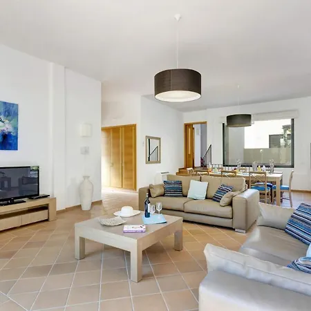 Julietta By Cala Galdana (Menorca)